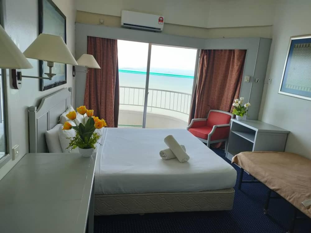 Beachfront Full Sea Penang Танджунг-Бунгах Екстер'єр фото