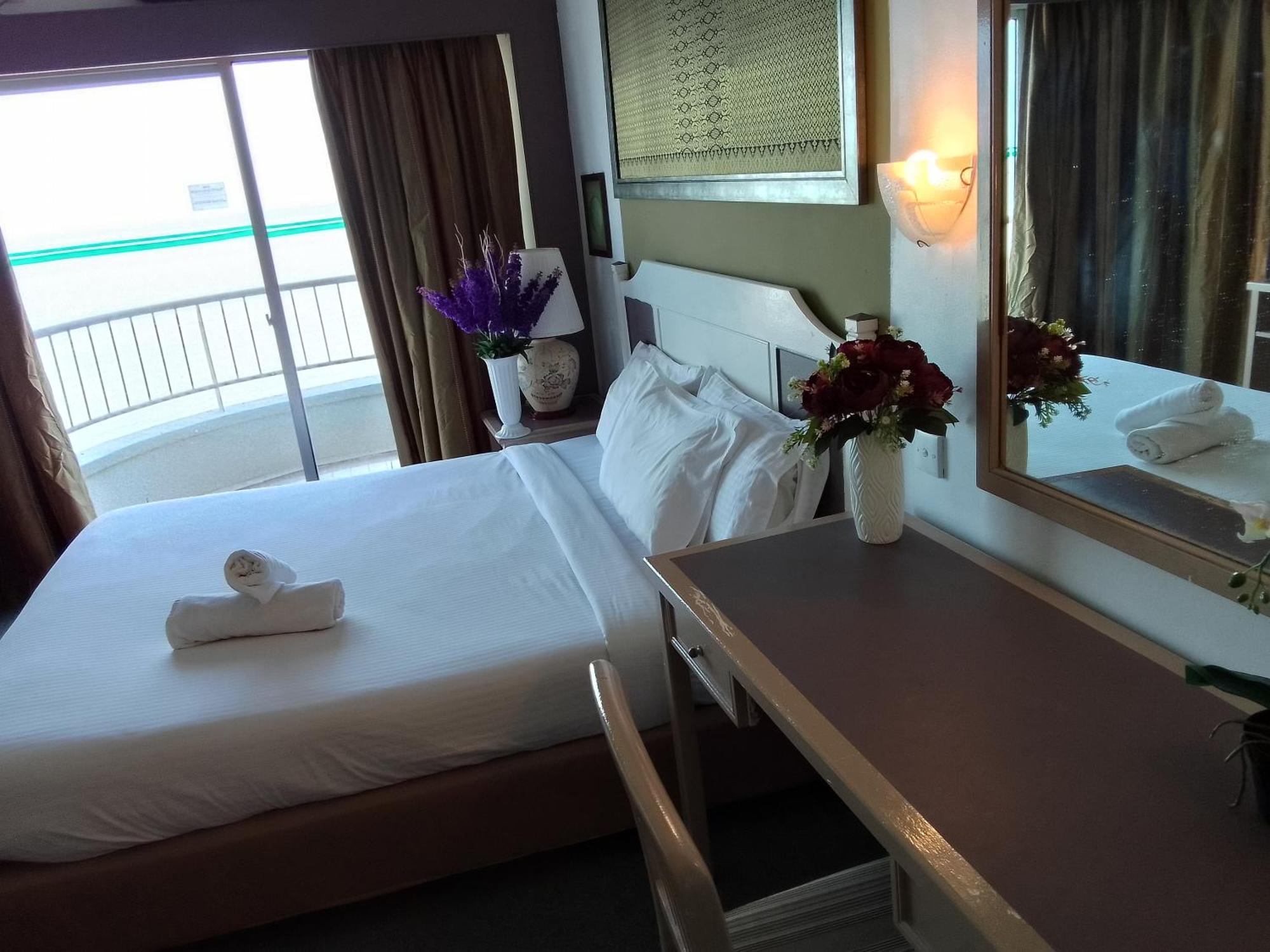 Beachfront Full Sea Penang Танджунг-Бунгах Екстер'єр фото